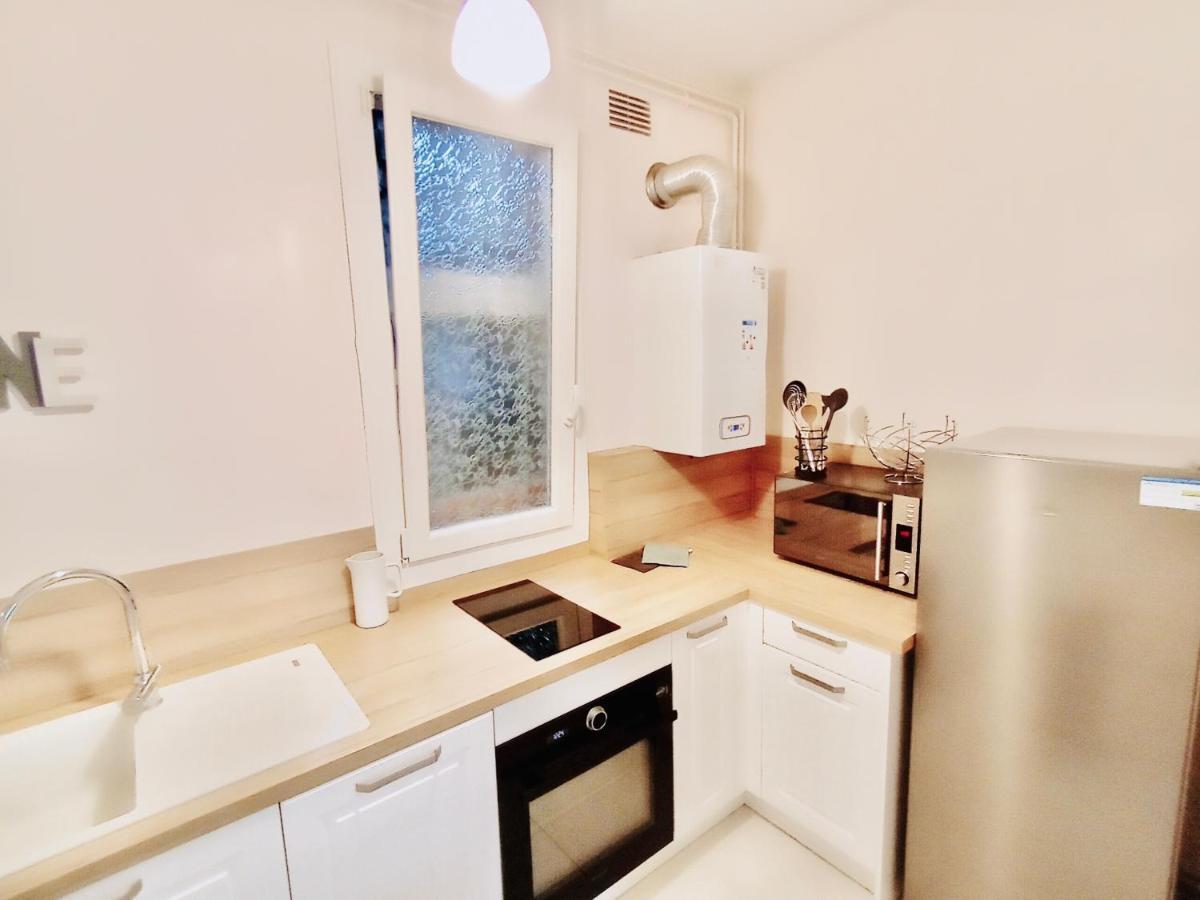 2 Pieces Totalement Renove Au Coeur De Bourges Apartment Exterior photo