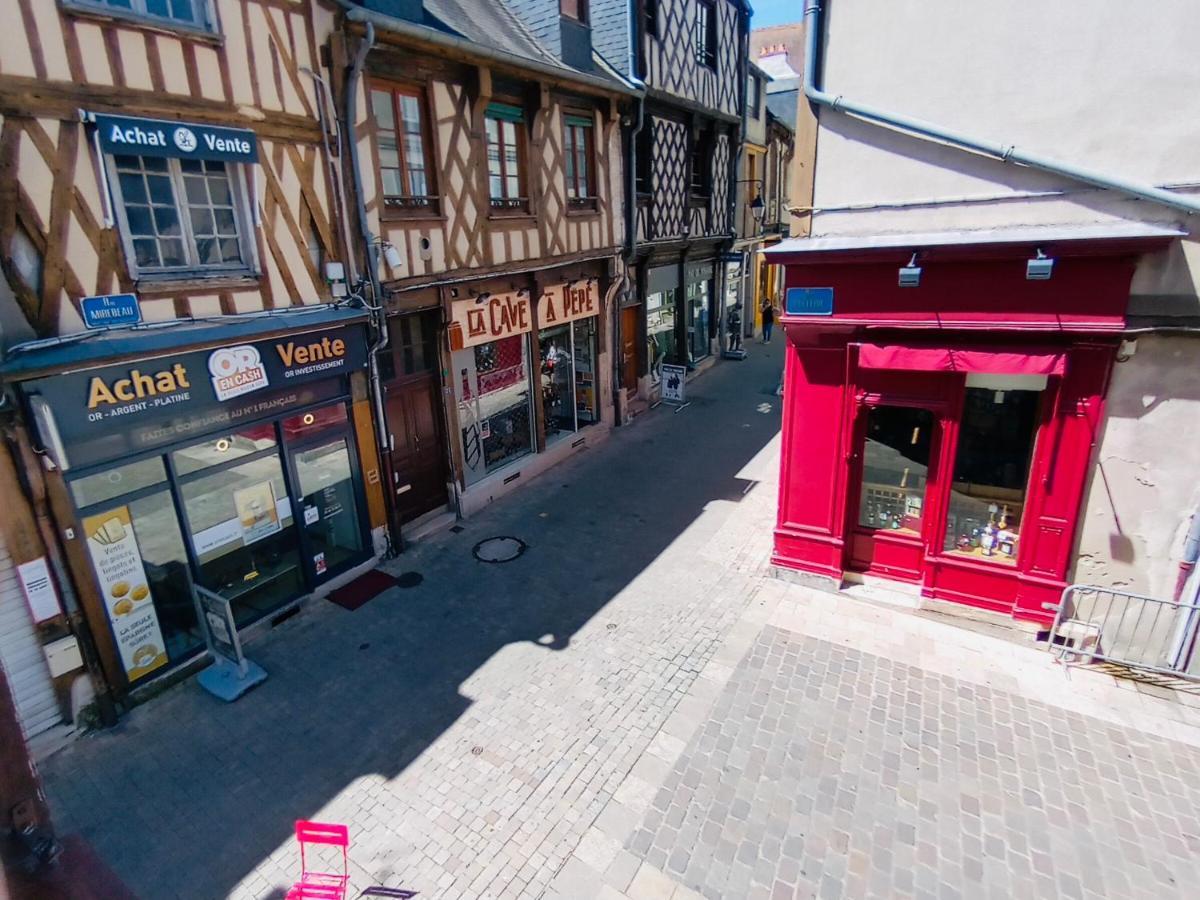 2 Pieces Totalement Renove Au Coeur De Bourges Apartment Exterior photo